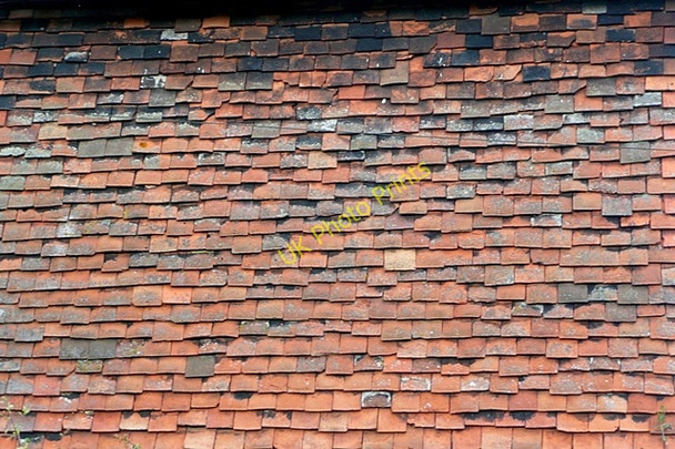 Photo 6"x4" Chiltern tile hanging Cold Harbour\/SU6379 c2009