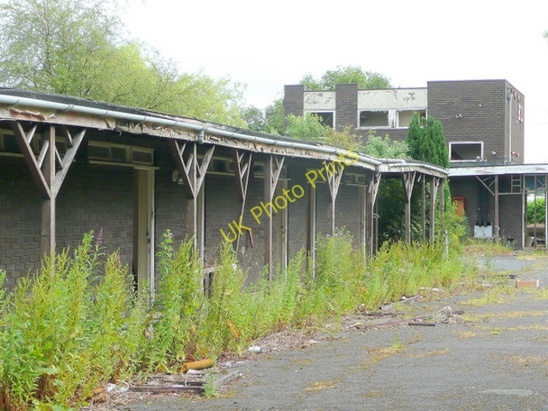 Photo 6"x4" The continuing decline of Saxon Cross Hotel 5 Sandbach c2009