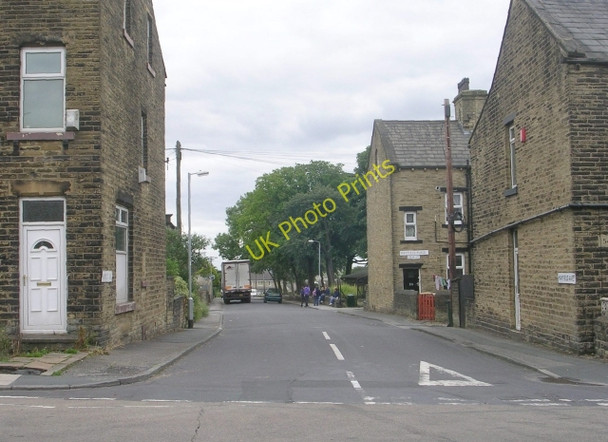 Photo 6"x4" Mayfield Avenue - Huddersfield Road New Road Side\/SE1527 c2009
