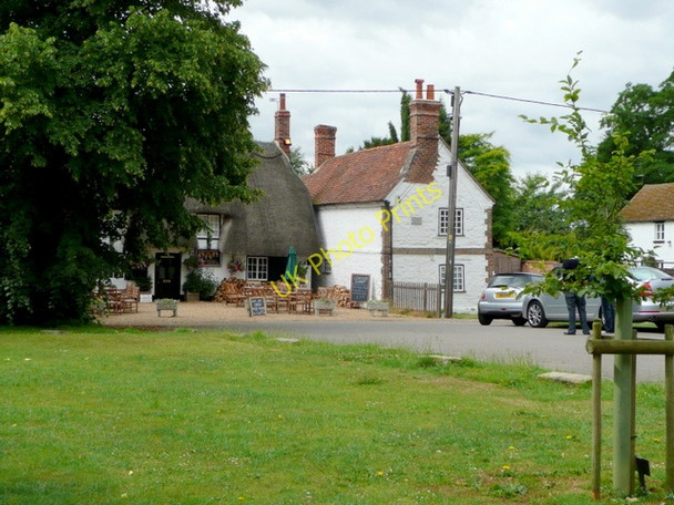 Photo 6"x4" The Six Bells, Warborough Warborough c2009