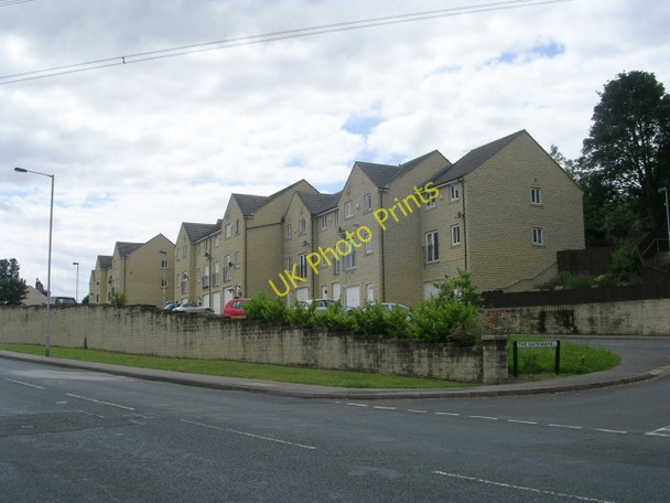 Photo 6"x4" The Gateways - Huddersfield Road Low Moor\/SE1528 c2009