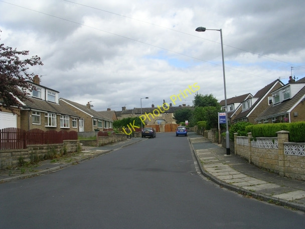 Photo 6"x4" Markfield Crescent - Markfield Avenue Low Moor\/SE1528 c2009 P1