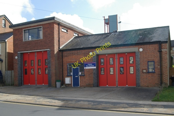 Photo 6"x4" Cowes fire station Cowes c2009