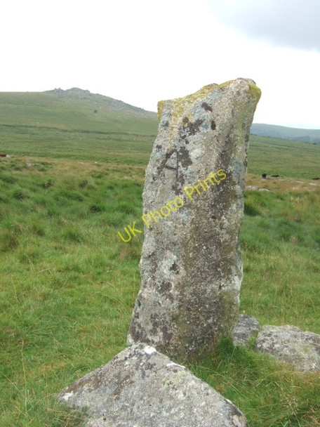 Photo 6"x4" Standing stone (waymark) below Yellowmeade Farm Merrivale\/SX5475 c2009