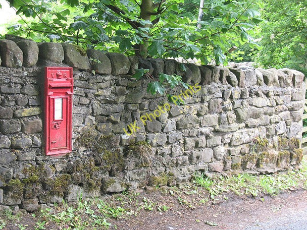 Photo 6"x4" Victorian postbox in Stirton Skipton c2009