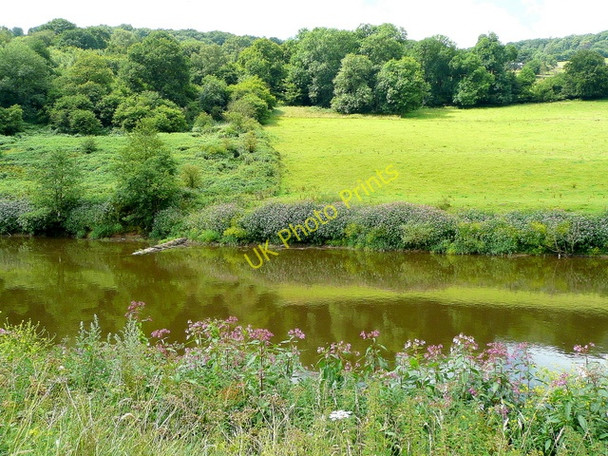 Photo 6"x4" Looking across the River Wye Monmouth\/Trefynwy c2009