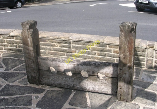 Photo 6"x4" Stocks - bottom of Pool Bank New Road Pool\/SE2445 c2009