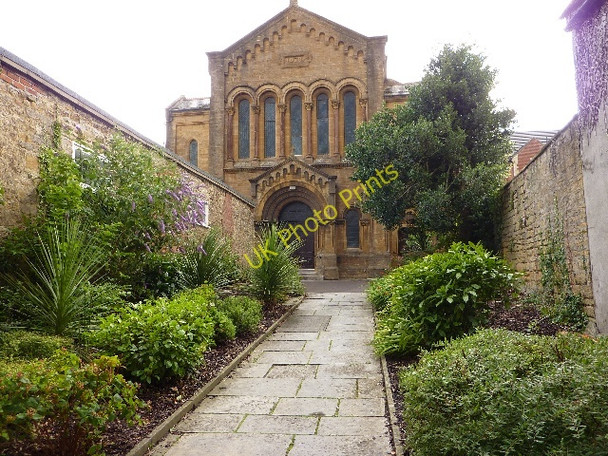Photo 6"x4" The Hidden Church Yeovil c2009
