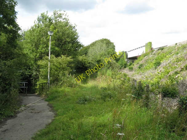 Photo 6"x4" Station Road Footpath Kilgetty c2009