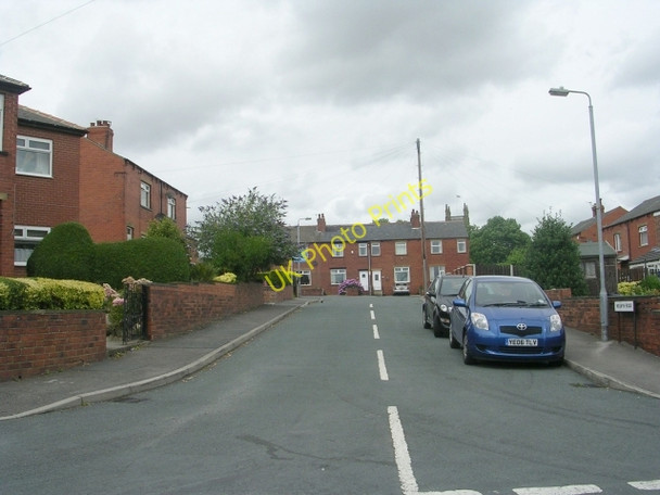 Photo 6"x4" Welwyn Road - Rathlin Road Batley c2009