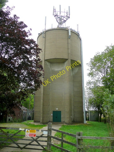 Photo 6"x4" Water tower near Covington Lodge Covington\/TL0570 c2009
