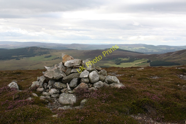Photo 6"x4" Cairn, Baddoch Baddoch\/NJ0819 c2009
