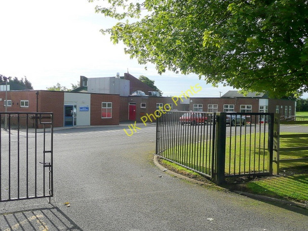 Photo 6"x4" Ulceby St. Nicholas C. of E. Primary School Ulceby\/TA1014 c2009