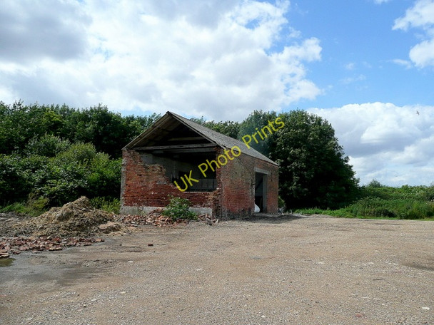 Photo 6"x4" Old barn at Worth's Farm Deeping St Nicholas c2009