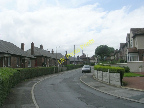 Photo 6"x4" Castle Mount - Chapel Lane Overthorpe\/SE2418 c2009