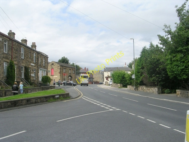 Photo 6"x4" The Town - viewed from Frank Lane Thornhill\/SE2518 c2009