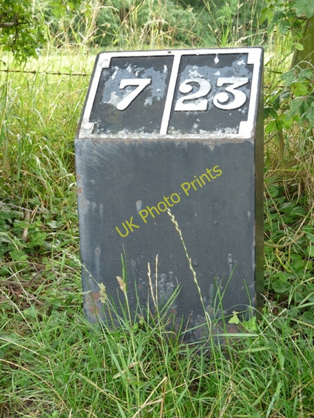 Photo 6"x4" Milepost 7 on the Ashby Canal Higham on the Hill c2009