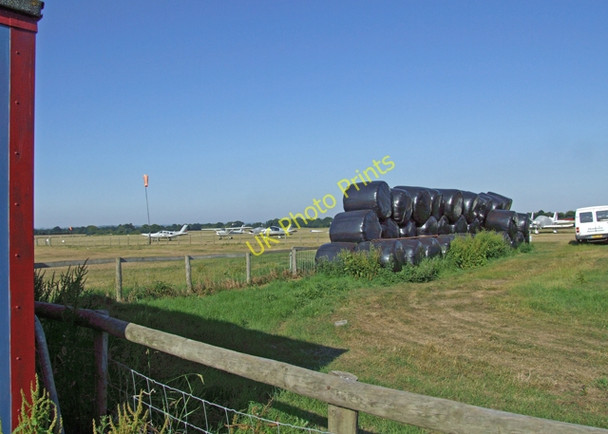 Photo 6"x4" Headcorn Aerodrome East End\/TQ8543 c2009