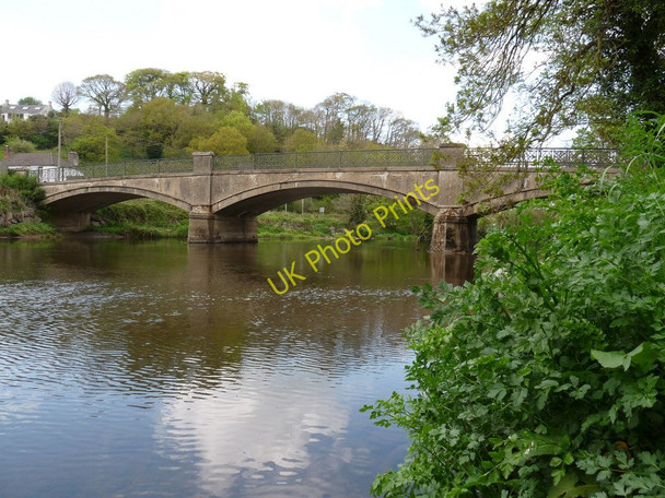 Photo 6"x4" Umberleigh Bridge on the River Taw as seen from upstream Umberleigh c2010