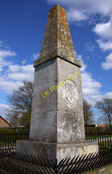 Photo 6"x4" The Hampden Monument near Chalgrove Warpsgrove c2010