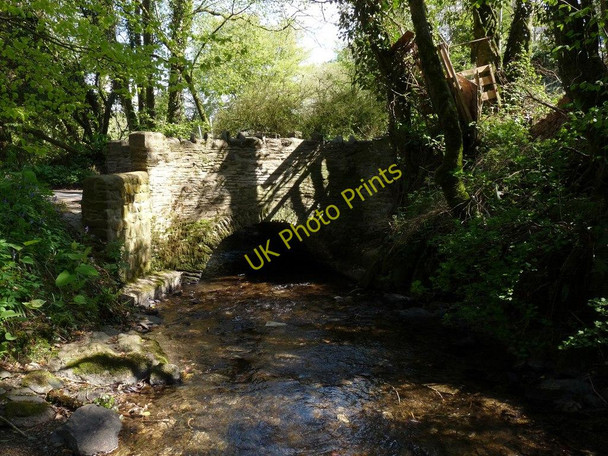 Photo 6"x4" Bugford Bridge on the River Yeo as seen from upstream Bugford c2010