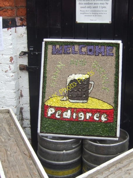 Photo 6"x4" Etwall Well Dressing 2010 at the Hawk and Buckle Etwall c2010