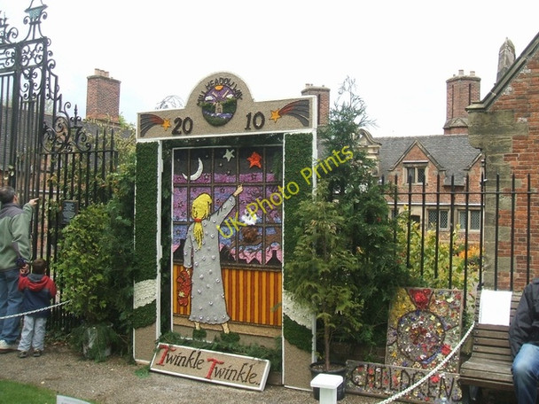 Photo 6"x4" Twinkle Twinkle at the Etwall Well Dressing 2010 Etwall c2010