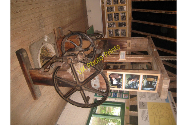 Photo 6"x4" Hop Press at Bough Beech Oast Winkhurst Green c2010