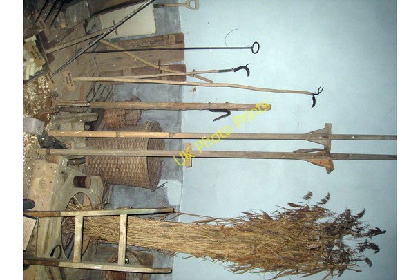 Photo 6"x4" Hop Picking Paraphernalia Winkhurst Green c2010 P1