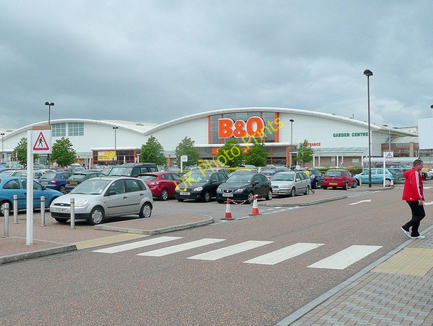Photo 6"x4" St . Oswalds Retail Park , Gloucester 2 Gloucester c2010