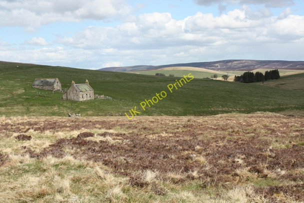 Photo 6"x4" Derelict farm beside the Burn of Badchear Black Hill\/NJ3532 c2010
