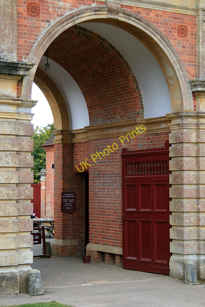 Photo 6"x4" Archway to the stables Tadden c2010