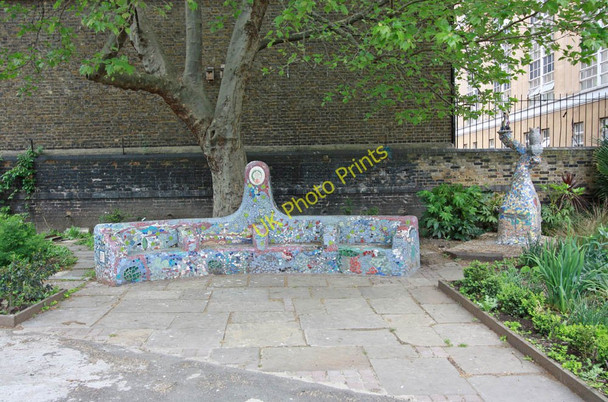 Photo 6"x4" St John, Waterloo Road, SE1 - Churchyard London c2010