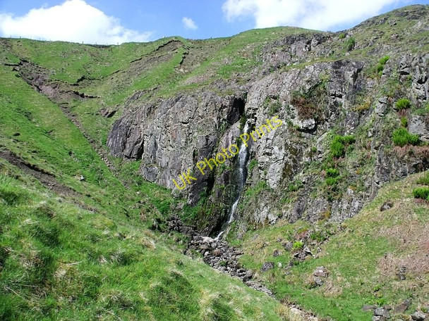 Photo 6"x4" The Corrie Spout Auchinreoch c2010