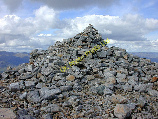 Photo 6"x4" Summit cairn of Beinn a' Chlachair Beinn a' Chlachair c2005