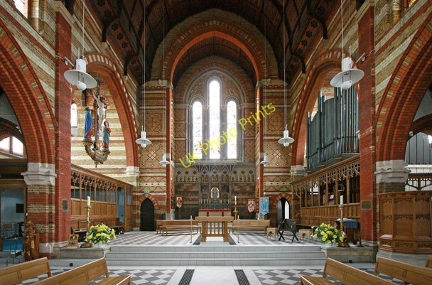 Photo 6"x4" St Andrew, Maple Road, Surbiton - Chancel Surbiton c2010