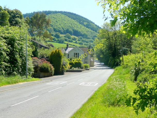 Photo 6"x4" The Usk Inn, Talybont-on-Usk Talybont-on-Usk c2010