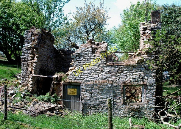 Photo 6"x4" Ruined cottage, Blakemoregate. Crowsnest\/SJ3601 c2010