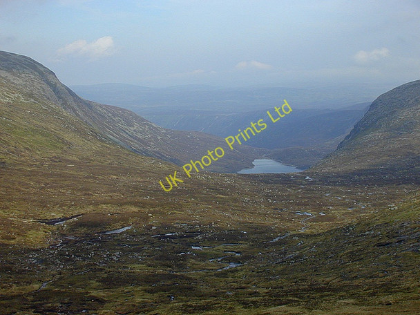 Photo 6"x4" View towards the Dubh Loch Carn an t-Sagairt Beag c2001