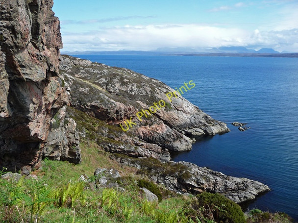 Photo 6"x4" East coast of Rona Meall Acairseid c2010