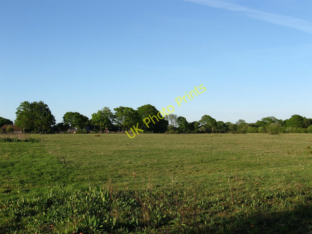 Photo 6"x4" House Field Chalvington c2010