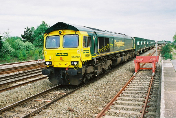 Photo 6"x4" Swindon Station, Domestic Waste Train Swindon\/SU1685 c2010