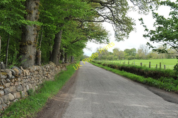 Photo 6"x4" B851 through Nairnside Leanach\/NH7544 c2010 P1