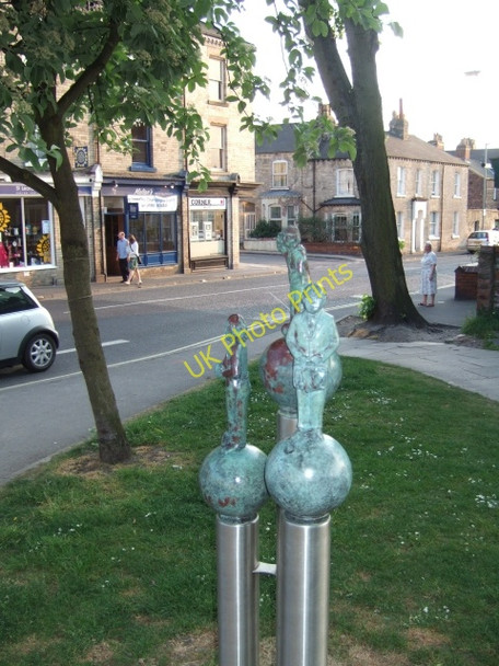 Photo 6"x4" Sculpture with Scarcroft Road beyond York\/SE5951 c2010