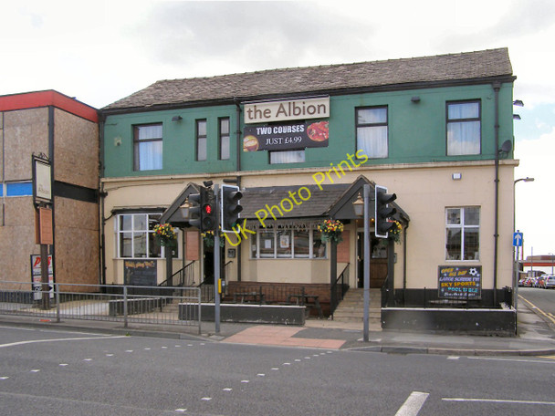 Photo 6"x4" The Albion Bolton\/SD7108 c2010