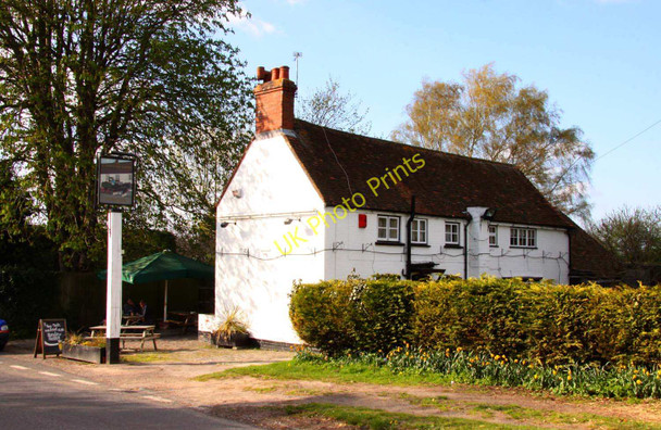 Photo 6"x4" The Carriers Arms on Hill Road Shirburn c2010