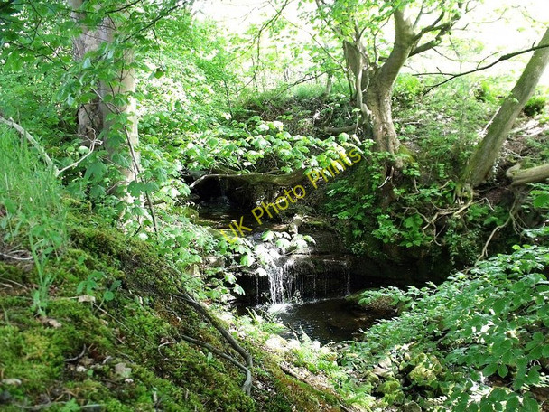 Photo 6"x4" Little waterfall on the Stoneree Burn Kilsyth c2010