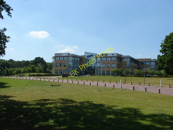 Photo 6"x4" Hillswood Business Park Addlestone c2010 P2