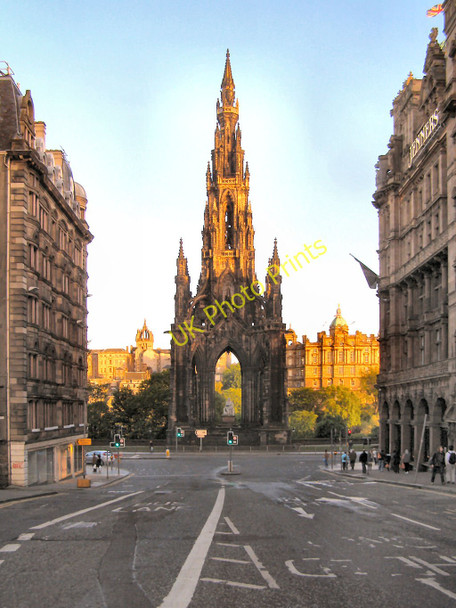 Photo 6"x4" The Scott Monument Edinburgh c2010