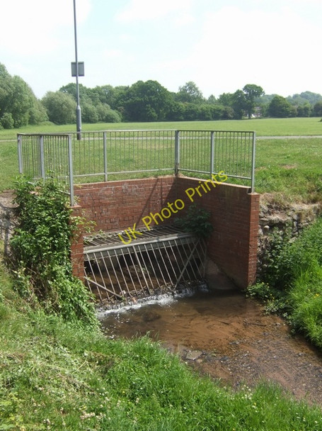 Photo 6"x4" Culvert on the Waterhead Brook Bushbury\/SJ9203 c2010